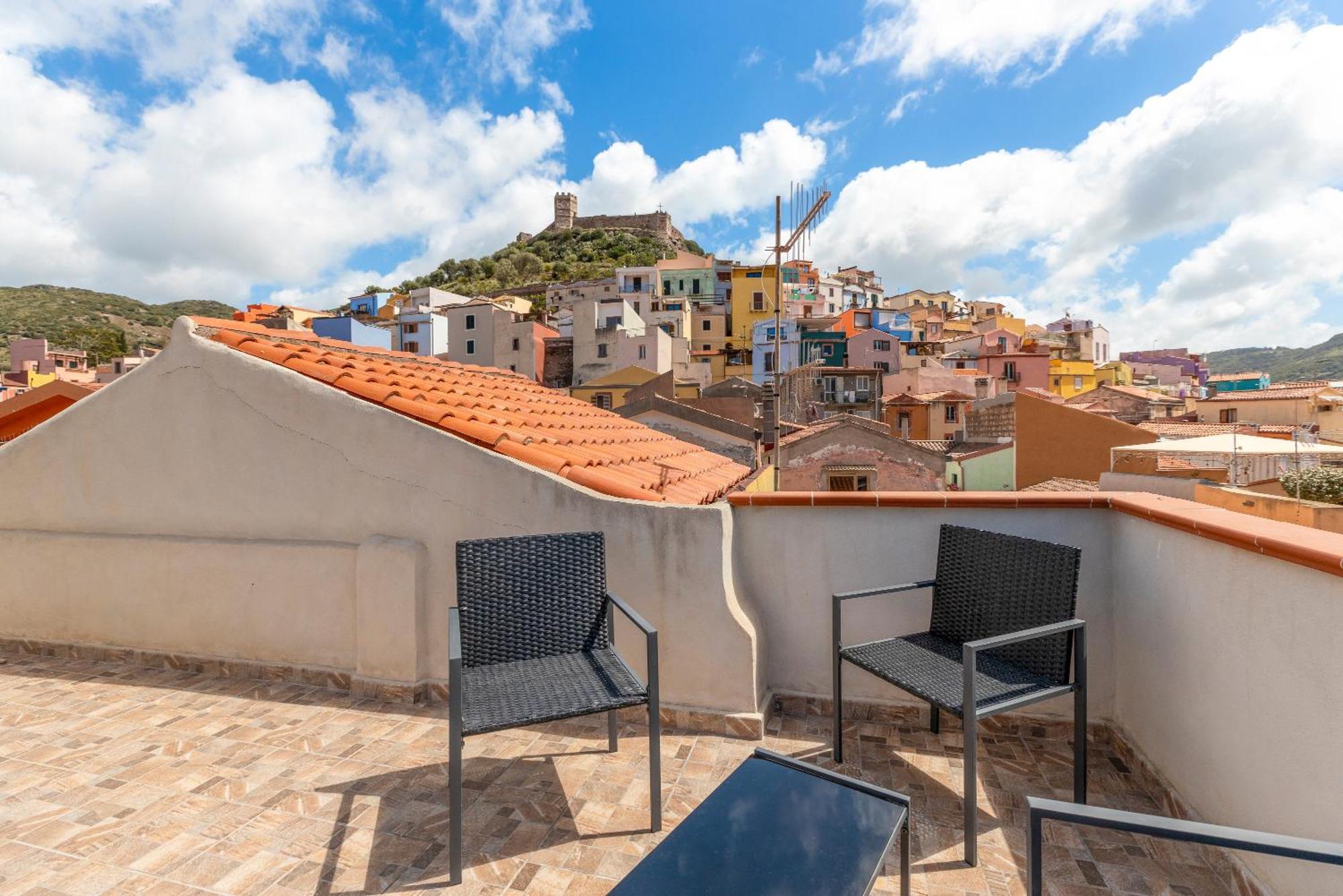 Apartamento Casa Rocca Bosa Exterior foto