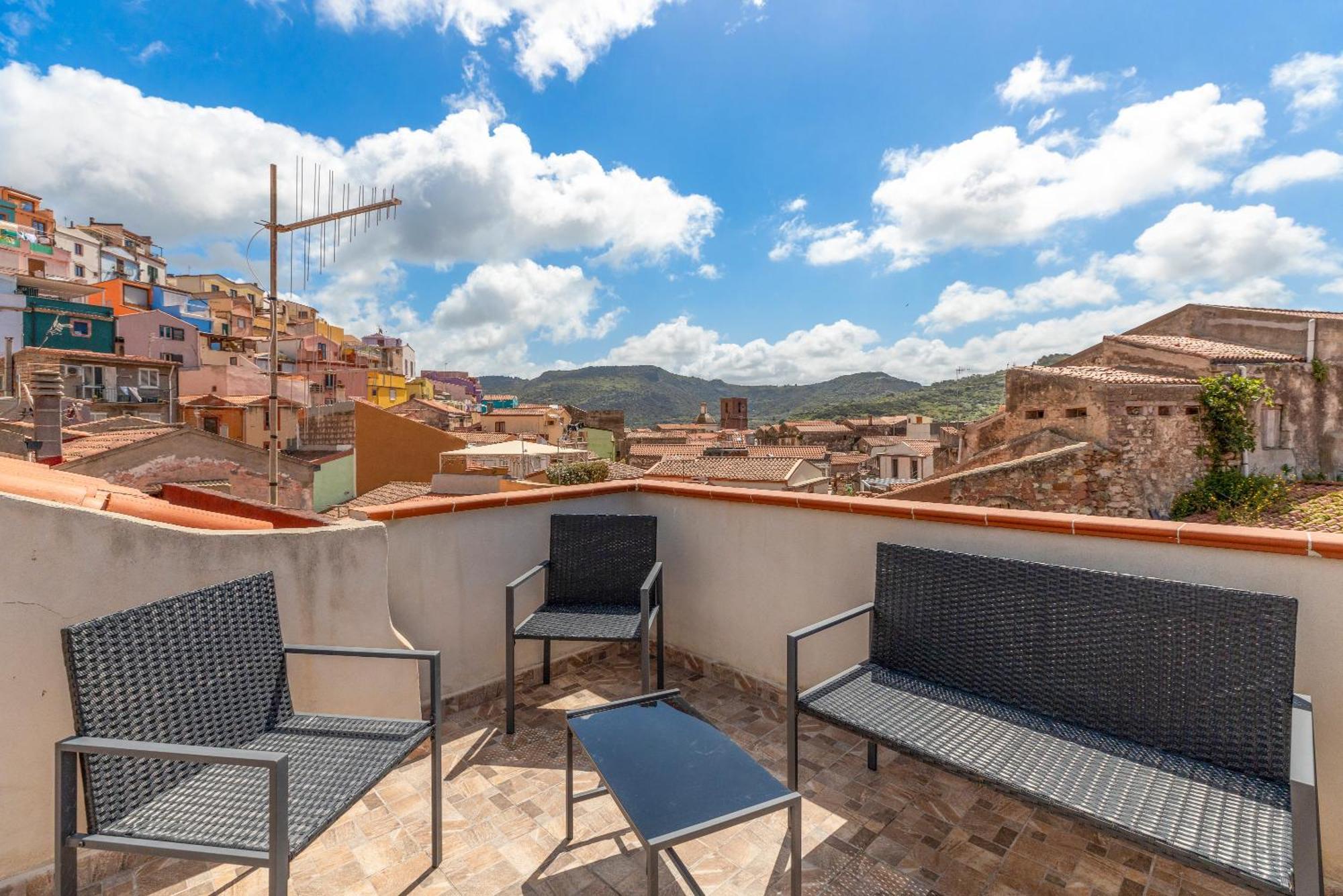 Apartamento Casa Rocca Bosa Exterior foto